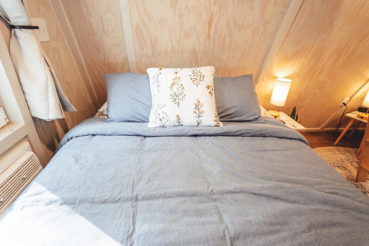 דירות Rockbridge Blue Brambler Glamping A-Frame מראה חיצוני תמונה