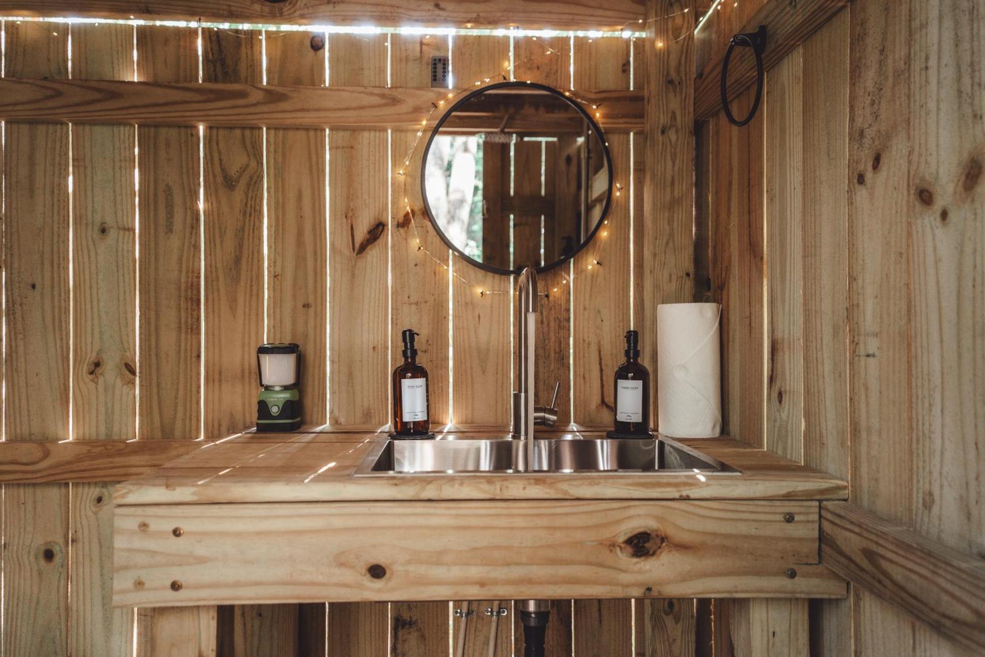 דירות Rockbridge Blue Brambler Glamping A-Frame מראה חיצוני תמונה