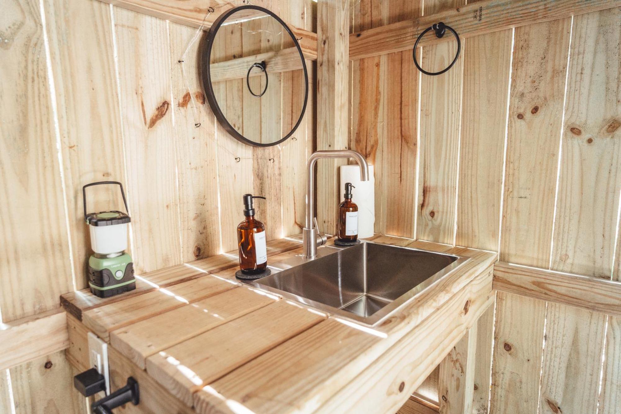 דירות Rockbridge Blue Brambler Glamping A-Frame מראה חיצוני תמונה